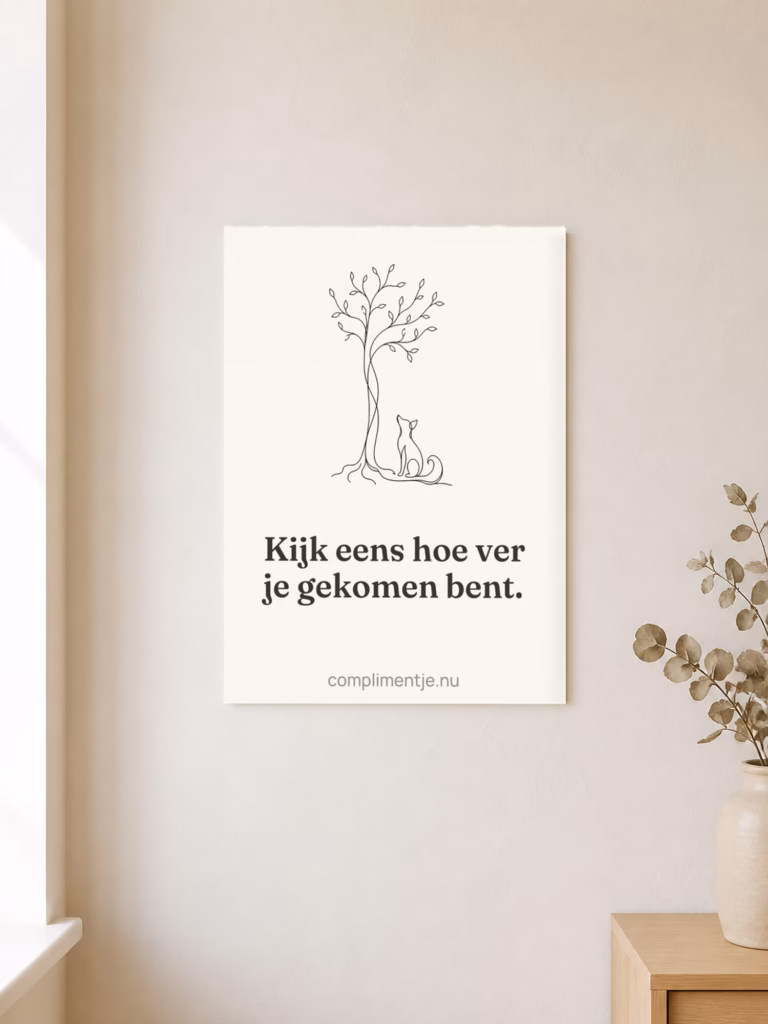Poster 30×40 met een compliment erop, in een sfeerbeeld